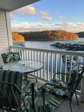 Condo at Parkview Bay - Your Lakefront Oasis